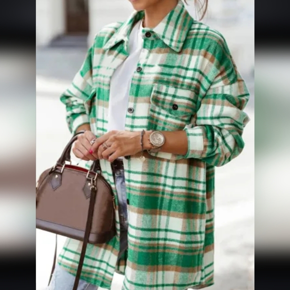 New Green Plaid shacket - Picture 5 of 17